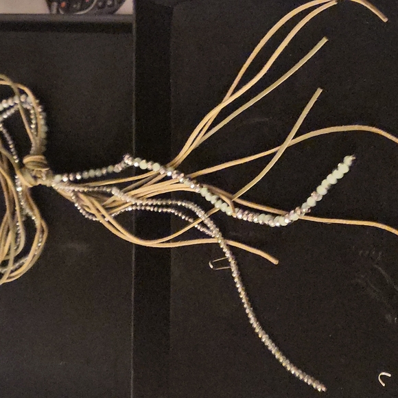 Tassel necklace - Picture 4 of 5